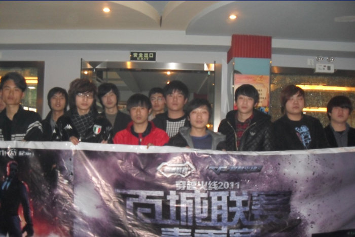 Zeus 对 s1mple 在 CS2 的回归表示怀疑;
