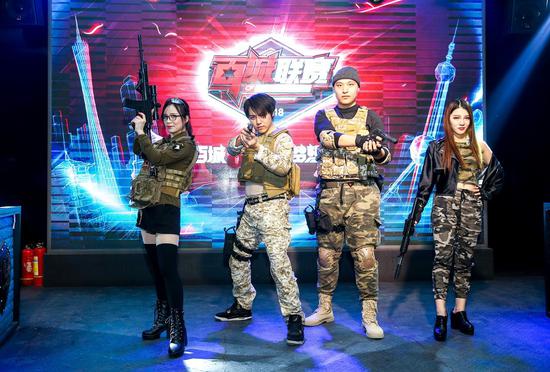 电竞比分网：英雄联盟S10 8强赛，TES创历史3：2翻盘FNC晋级